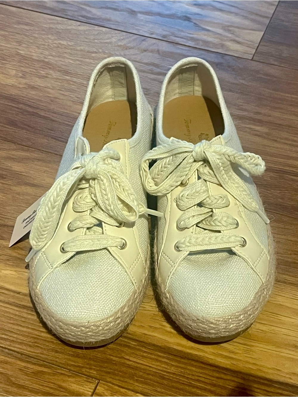 Tommy Bahama Espadrille Cream Lace-Up 7.5